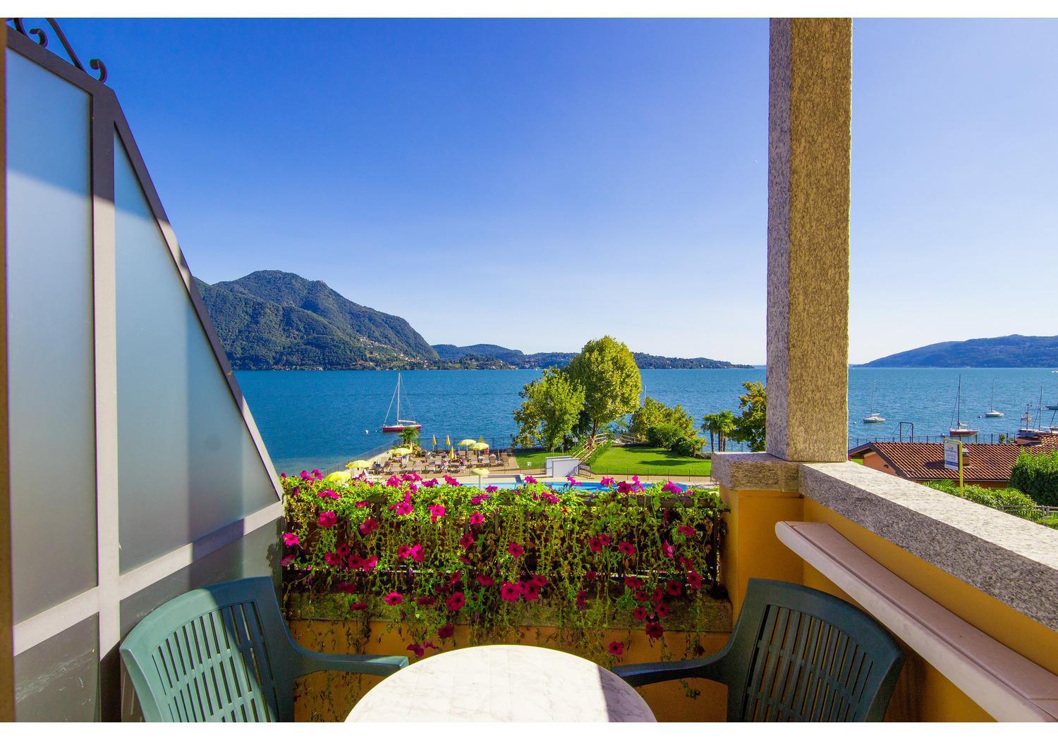 Hotel Residence Zust Verbania Kültér fotó
