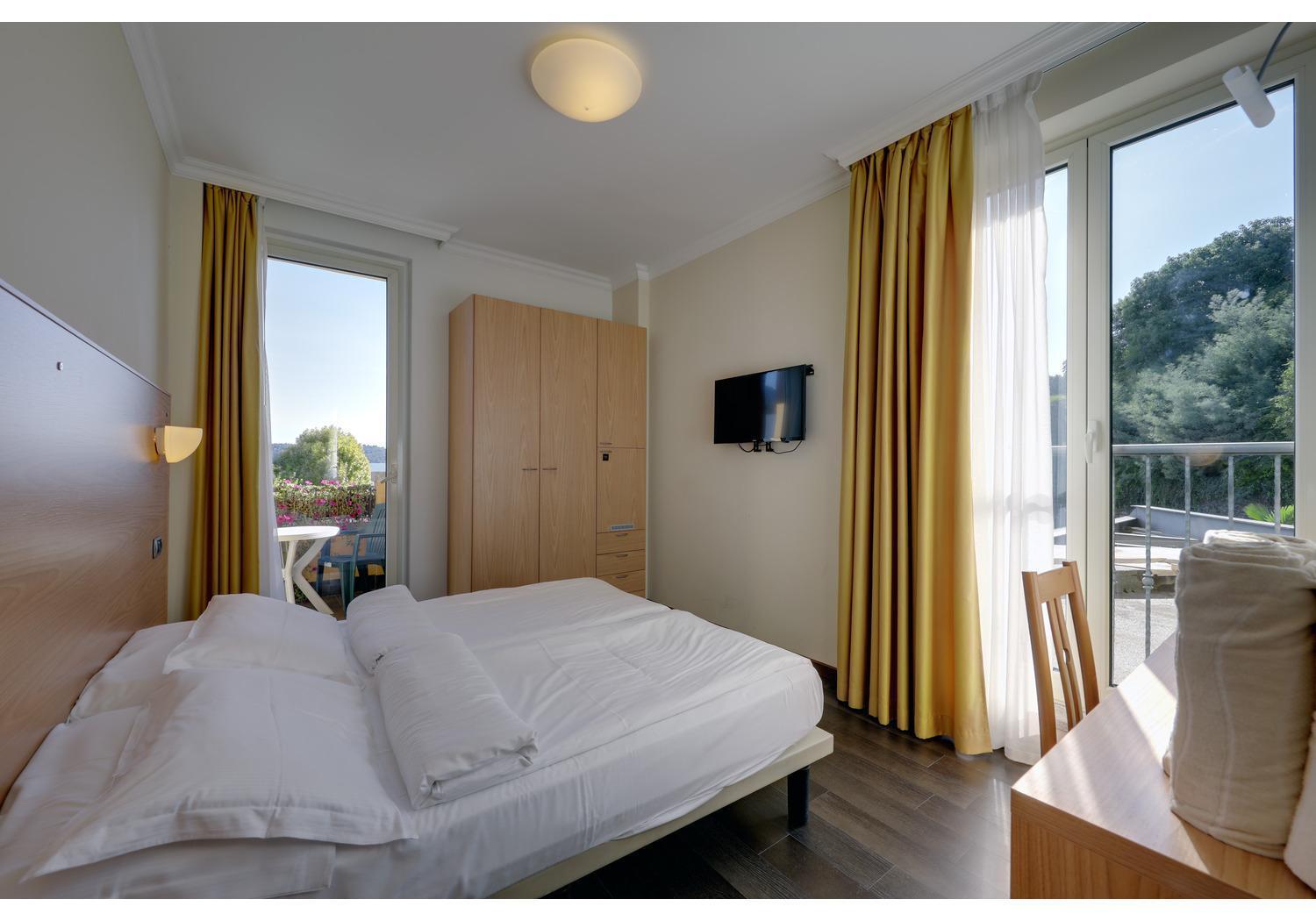 Hotel Residence Zust Verbania Kültér fotó