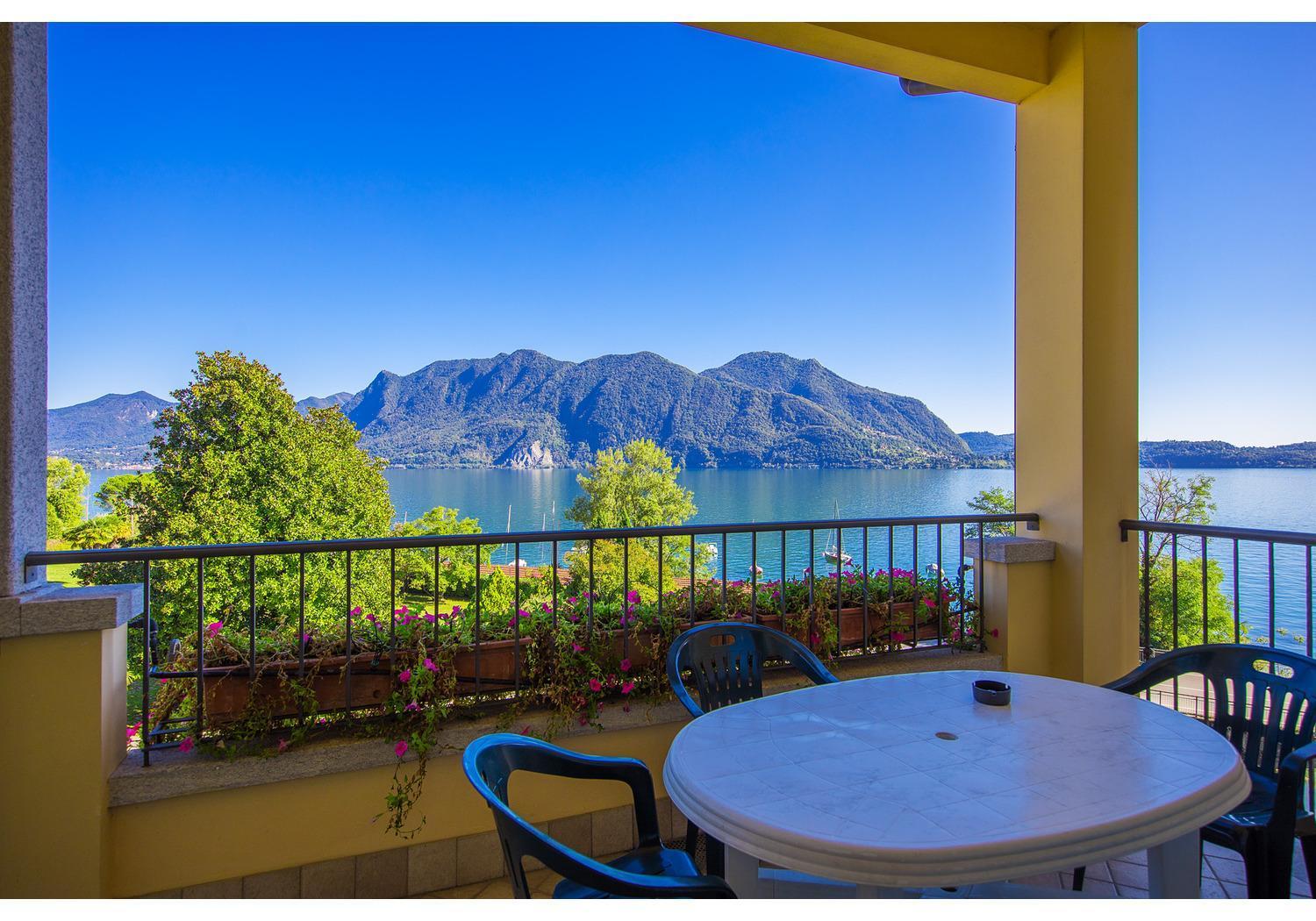 Hotel Residence Zust Verbania Kültér fotó